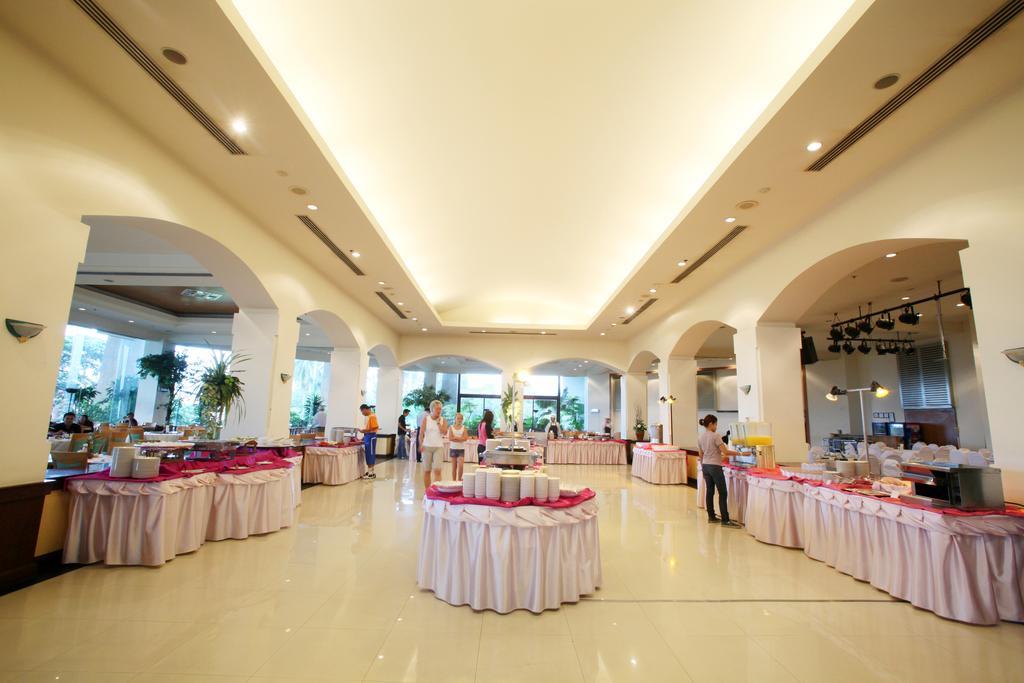 Thumrin Thana Hotel Trang Exteriör bild